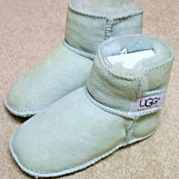 New UGG Australia Erin Booties - Picture 2 of 3